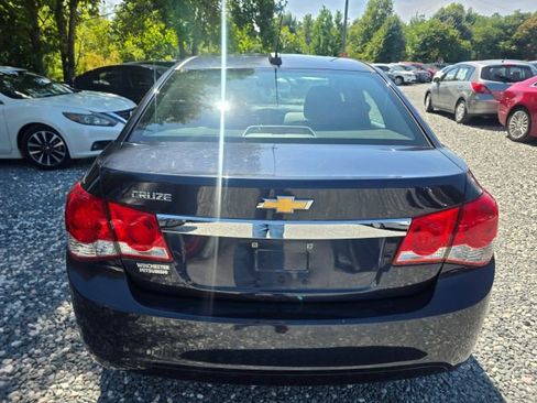 Used 2015 Chevrolet Cruze LS FWD image 6