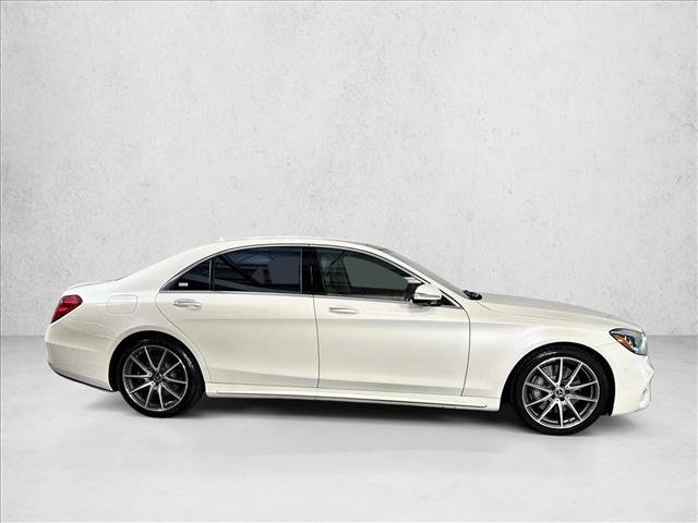 Used 2020 Mercedes-Benz S 560 Sedan image 4
