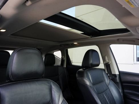 Used 2019 Nissan Murano Platinum image 24