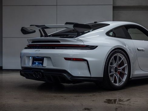 Used 2025 Porsche 911 GT3 image 32