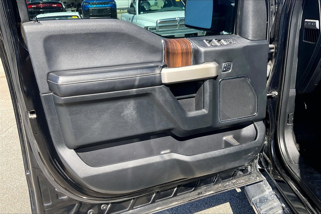 Used 2016 Ford F150 Lariat AWD/4WD image 22