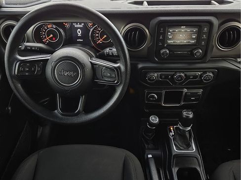 Used 2018 Jeep Wrangler Sport AWD/4WD image 10