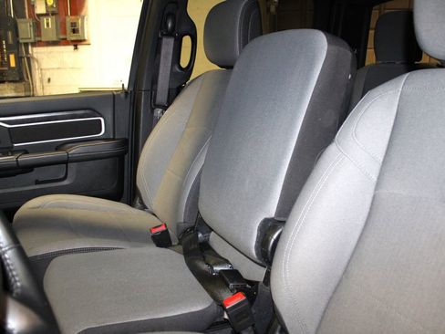 Used 2024 RAM 2500 Big Horn image 21