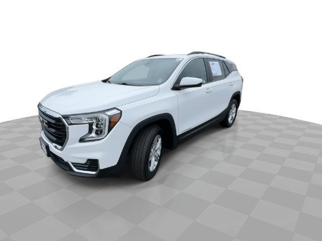 Certified 2023 GMC Terrain SLE w/ Driver Convenience Package AWD/4WD image 4