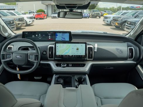 New 2027 Ford Expedition Active RWD image 23