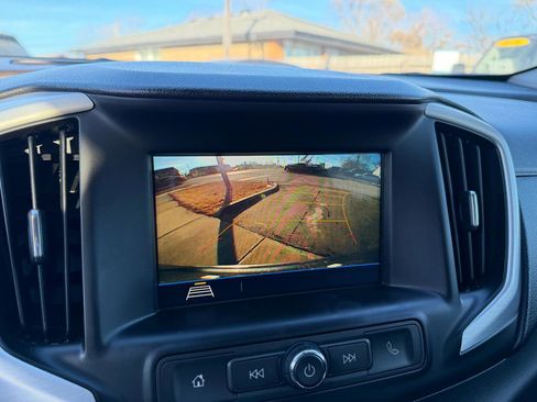 Used 2018 GMC Terrain SLE image 16