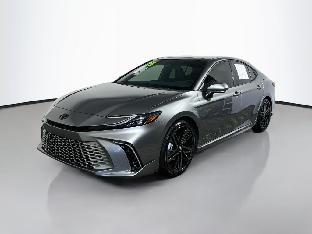 Used 2025 Toyota Camry XSE FWD image 7