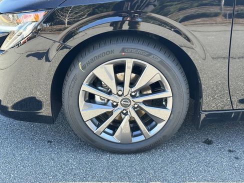 New 2026 Nissan Sentra SL w/ Floor Mat Package FWD image 12