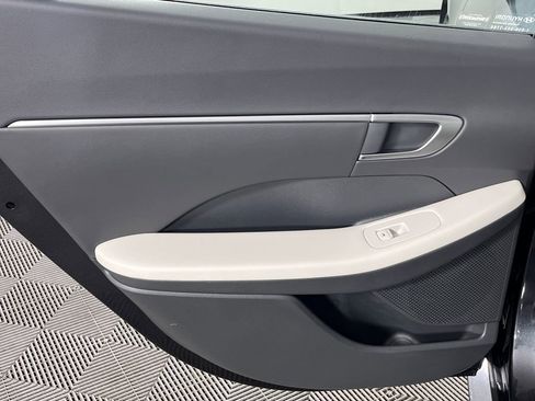 Used 2024 Hyundai Sonata SEL w/ Convenience Package image 12