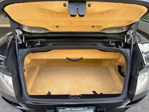 Used 2019 Aston Martin DB11 Volante image 45