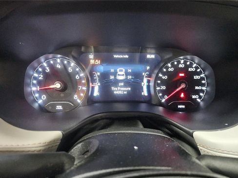 Used 2025 Jeep Compass Limited AWD/4WD image 10