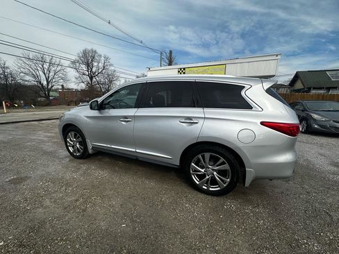 Used 2013 INFINITI JX35 AWD w/ Premium Pkg image 2