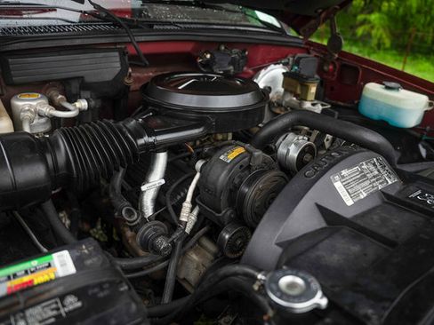 Used 1988 GMC Sierra 1500 4x4 Regular Cab image 15
