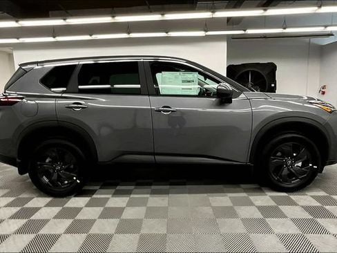 New 2026 Nissan Rogue SV w/ Cold Weather Package AWD/4WD image 18