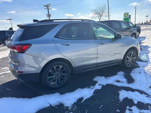 Used 2023 Chevrolet Equinox RS w/ RS Leather Package image 4