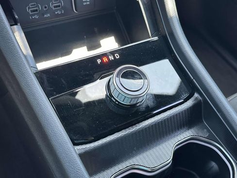 Used 2024 Jeep Grand Cherokee Laredo w/ Luxury Tech Group I AWD/4WD image 27