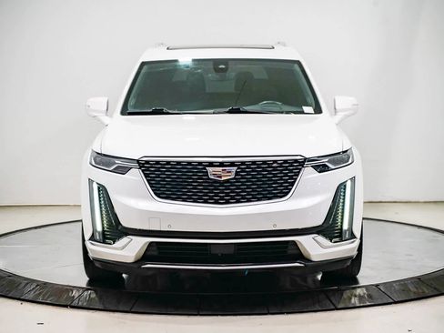 Used 2023 Cadillac XT6 Premium Luxury w/ Technology Package image 6