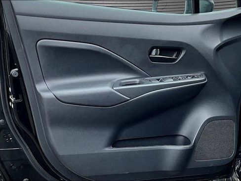 Used 2025 Nissan Versa S w/ Trunk Package FWD image 19