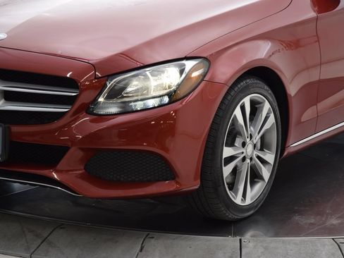 Used 2016 Mercedes-Benz C 300 Sedan w/ Surround View Package image 10