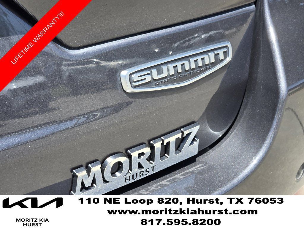 Used 2023 Jeep Grand Cherokee Summit w/ Luxury Tech Group V RWD image 16