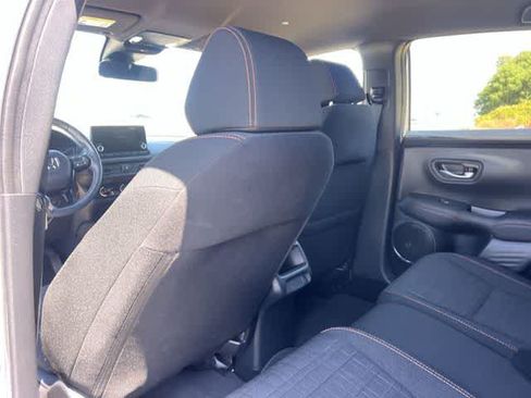 Used 2025 Honda HR-V Sport image 13