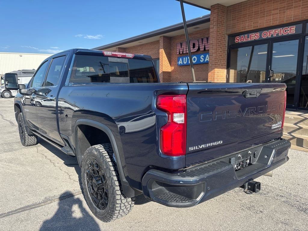 Used 2022 Chevrolet Silverado 3500 High Country AWD/4WD image 15