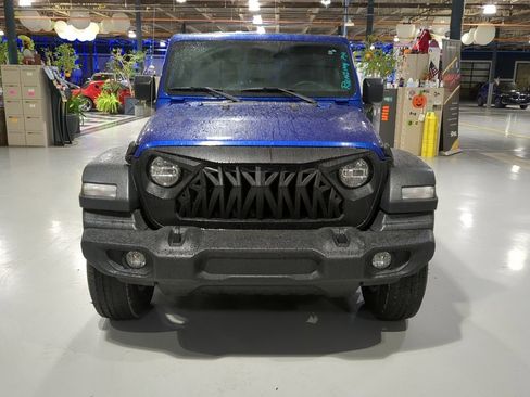 Used 2018 Jeep Wrangler Unlimited Sport S image 2