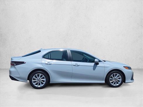 Used 2024 Toyota Camry LE AWD/4WD image 4