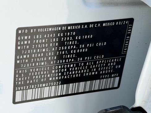 Used 2024 Volkswagen Taos SE FWD image 40