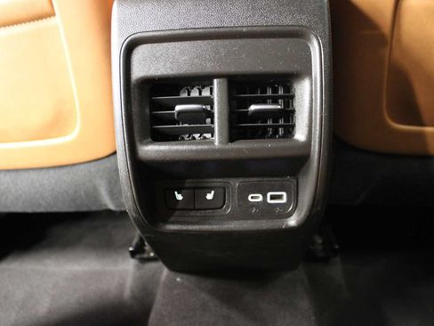 Used 2023 Cadillac XT4 Premium Luxury AWD/4WD image 36