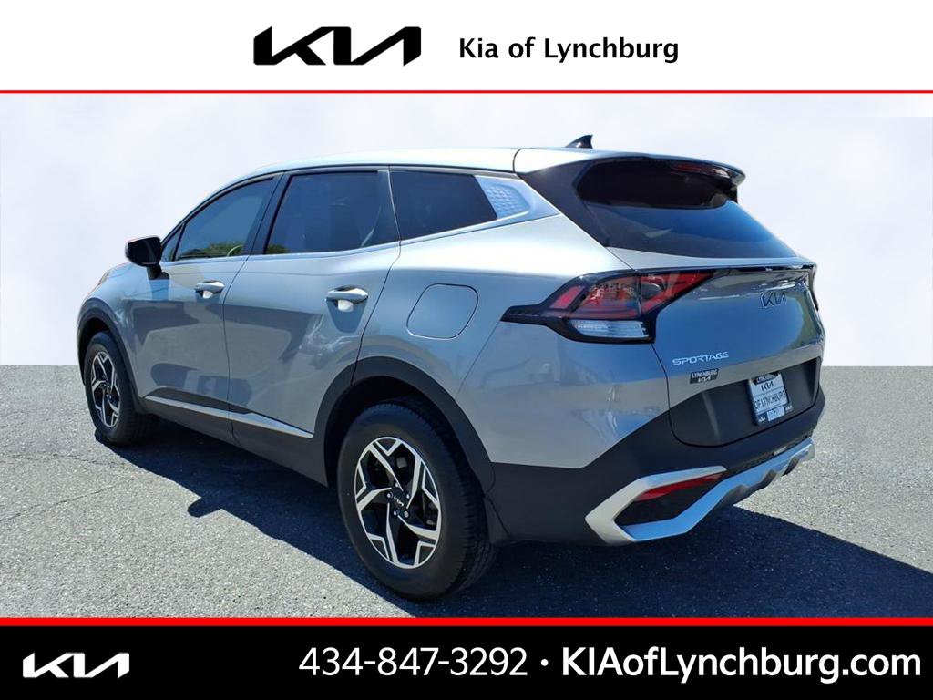 Used 2023 Kia Sportage LX AWD/4WD image 6