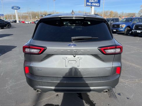 Used 2025 Ford Escape ST-Line w/ Equipment Group 301A image 4