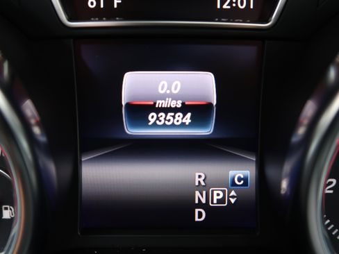 Used 2019 Mercedes-Benz GLE 400 4MATIC image 26