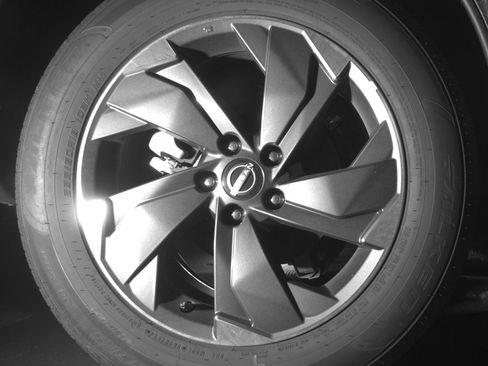 Used 2025 Nissan Rogue SV FWD image 15