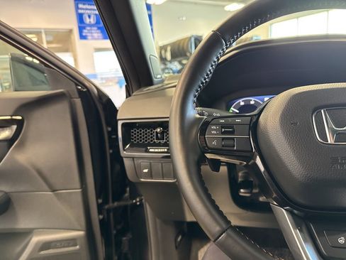 Used 2026 Honda CR-V Sport Touring image 18