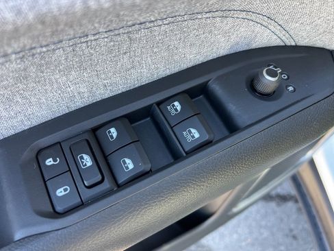 New 2026 Jeep Compass Latitude AWD/4WD image 10