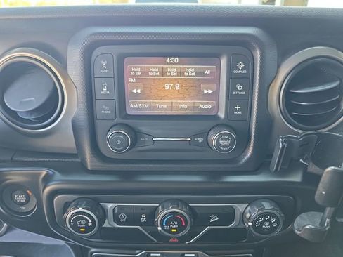 Used 2020 Jeep Wrangler Unlimited Sport S image 19