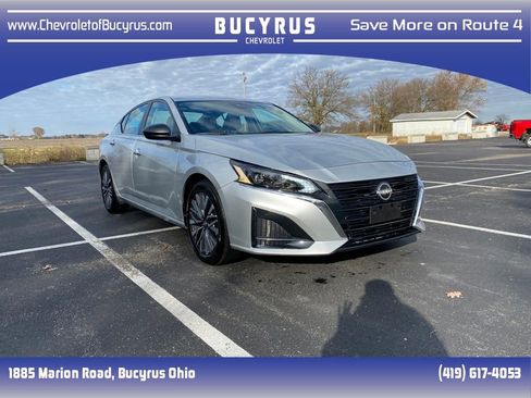 Used 2024 Nissan Altima 2.5 SV image 1