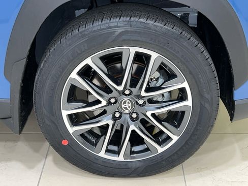 New 2026 Toyota Corolla Cross XLE w/ Convenience Package AWD/4WD image 5