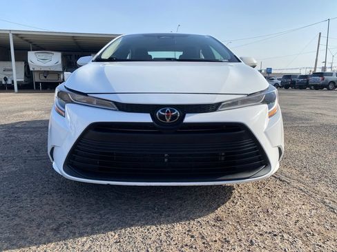 Used 2024 Toyota Corolla LE FWD image 12