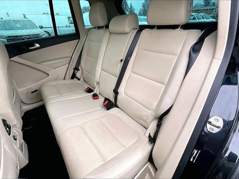 Used 2015 Volkswagen Tiguan SEL image 25