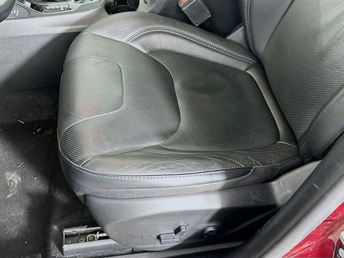 Certified 2021 Jeep Cherokee Limited image 29