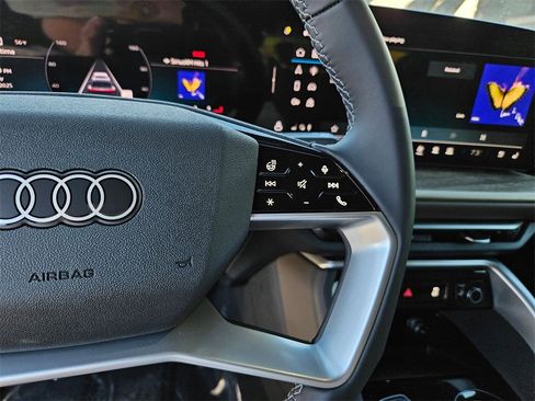 New 2025 Audi Q5 2.0T Premium Plus image 12