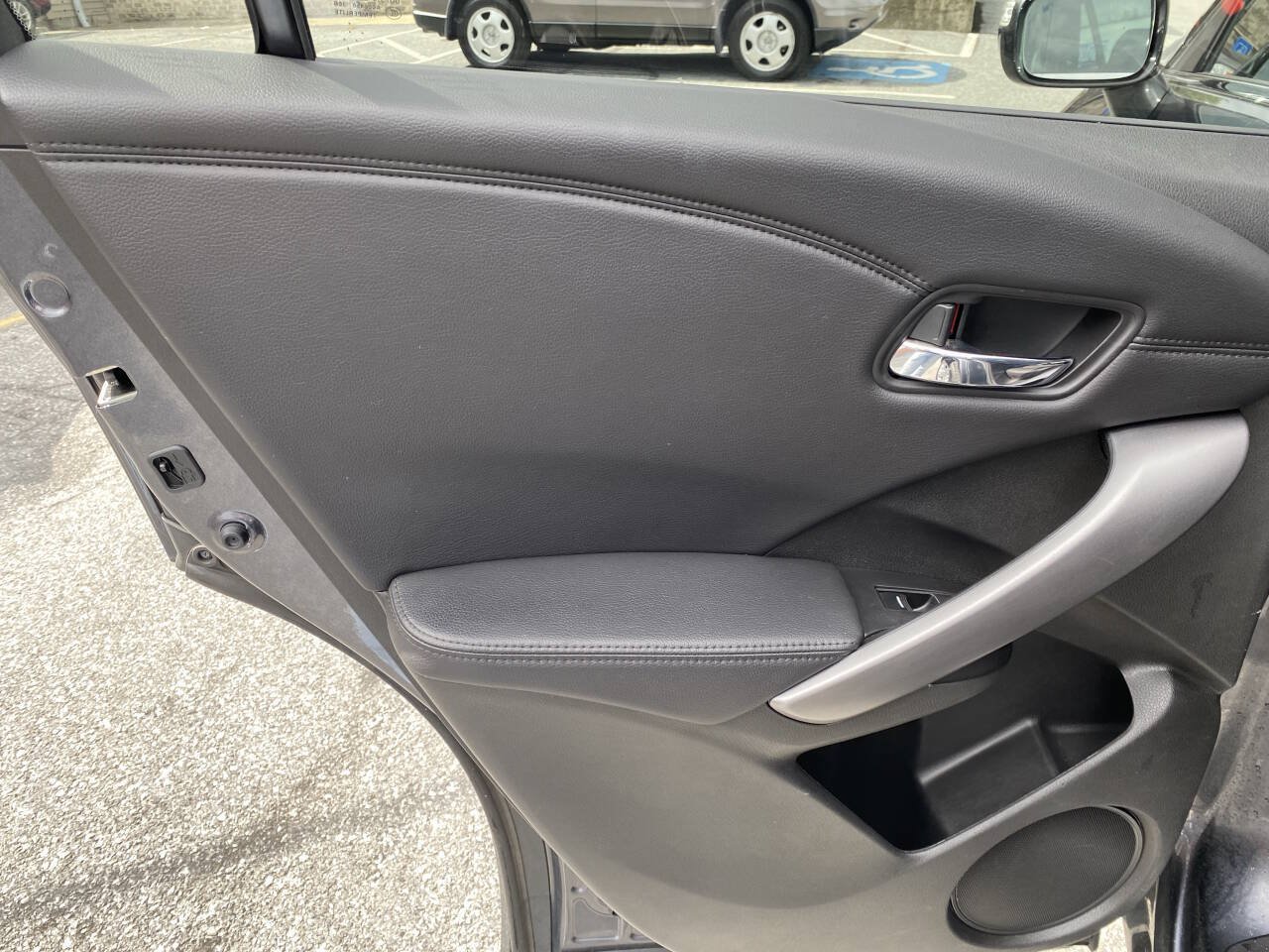 Used 2015 Acura RDX w/ Technology Package AWD/4WD image 12
