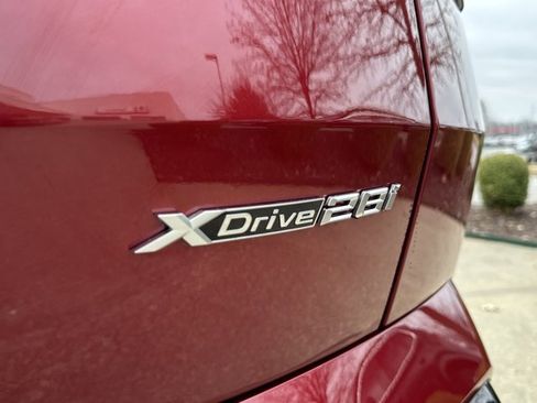 Certified 2024 BMW X2 xDrive28i w/ Premium Package image 7