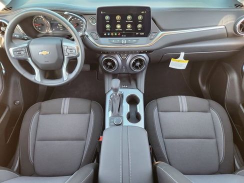 New 2025 Chevrolet Blazer LT w/ Convenience Package FWD image 19