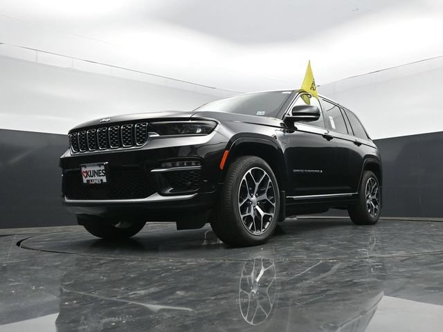 Used 2022 Jeep Grand Cherokee Summit AWD/4WD image 67