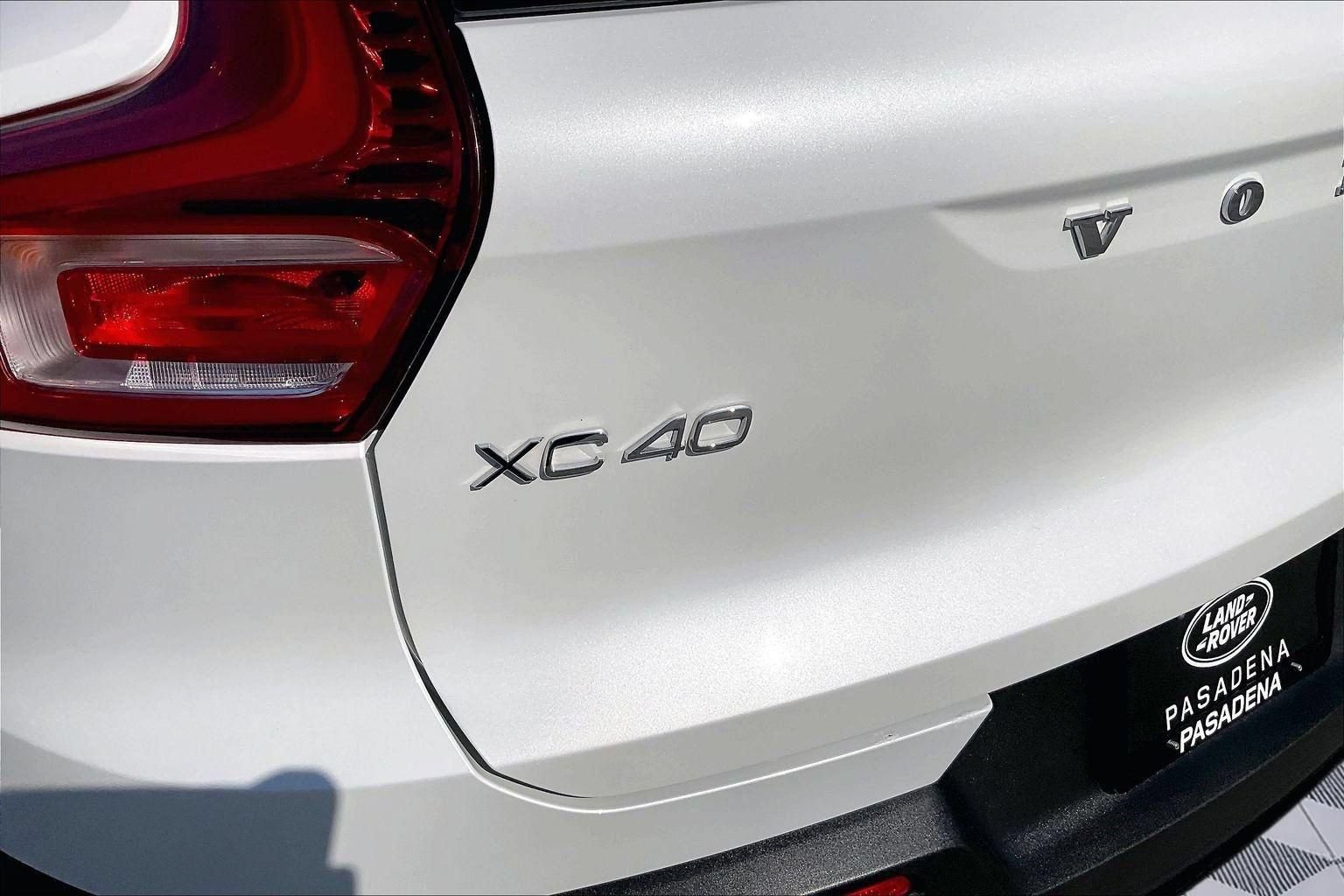 Used 2023 Volvo XC40 Recharge Ultimate AWD/4WD image 31