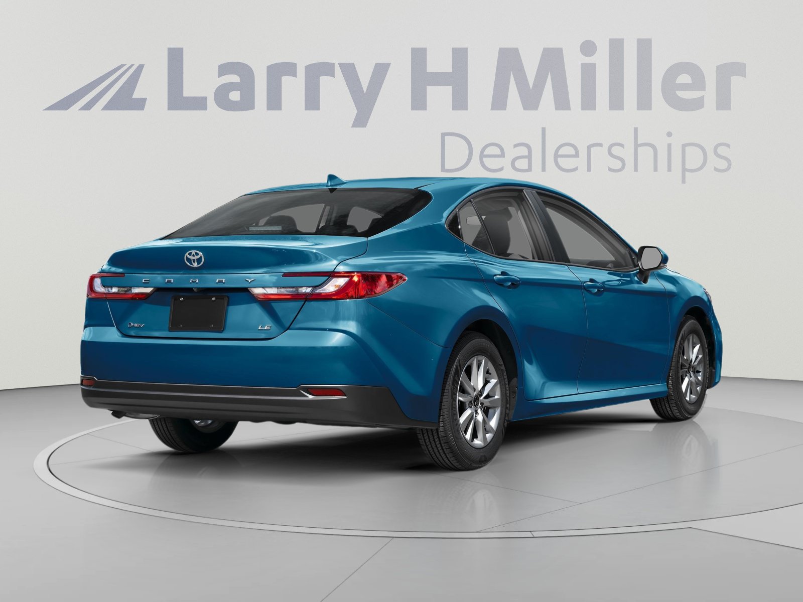Used 2025 Toyota Camry SE FWD image 2