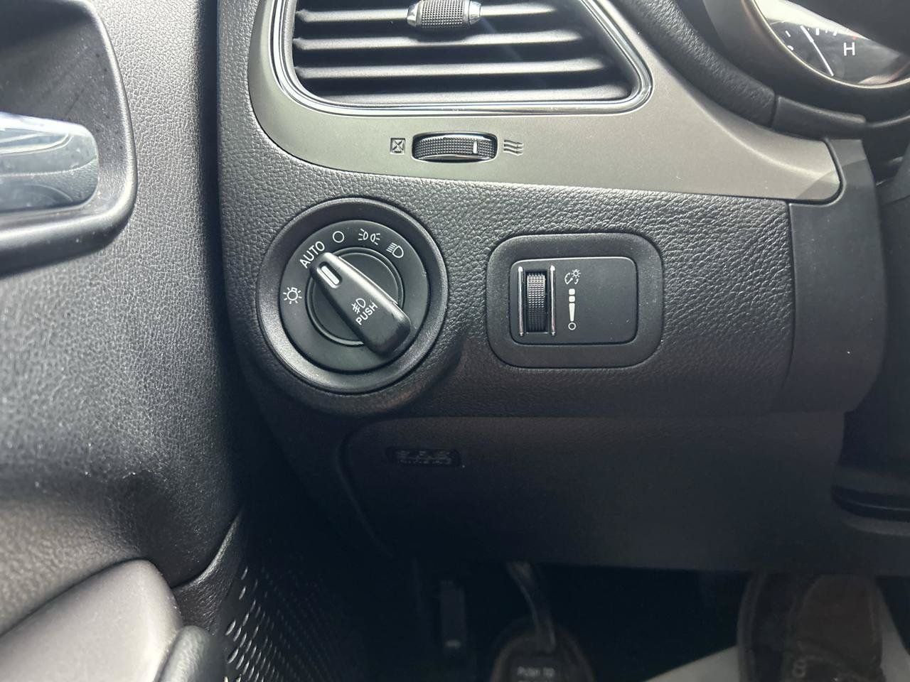 Used 2018 Dodge Journey Crossroad FWD image 27